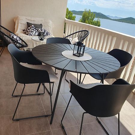 Lavender Apartments Drage Quarto foto