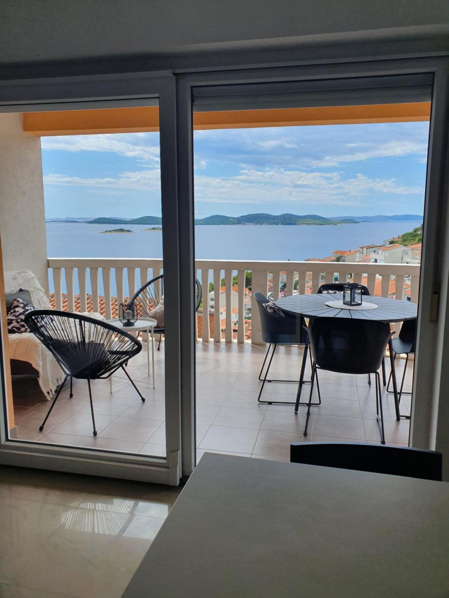 Lavender Apartments Drage Quarto foto